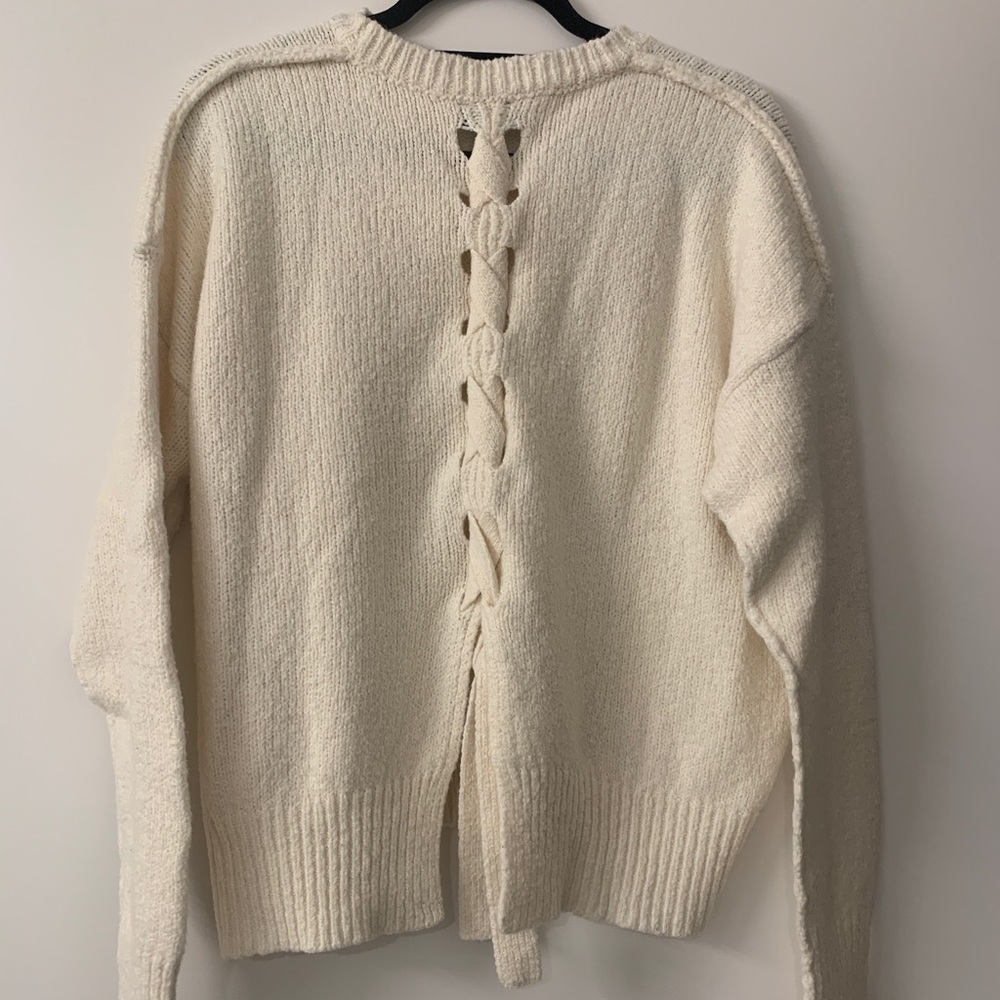 Super soft Sweater w/ back Braid detail
